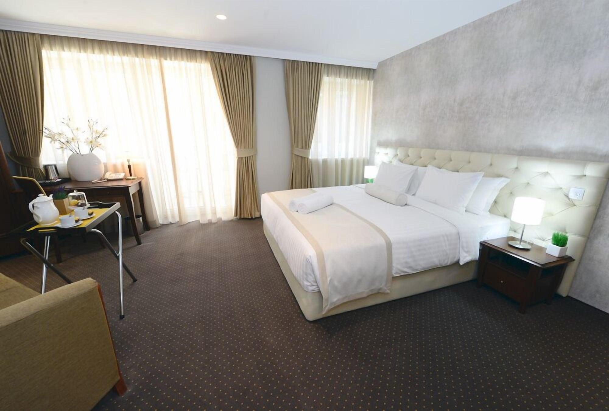 Alexandar Square Boutique Hotel Skopje Luaran gambar