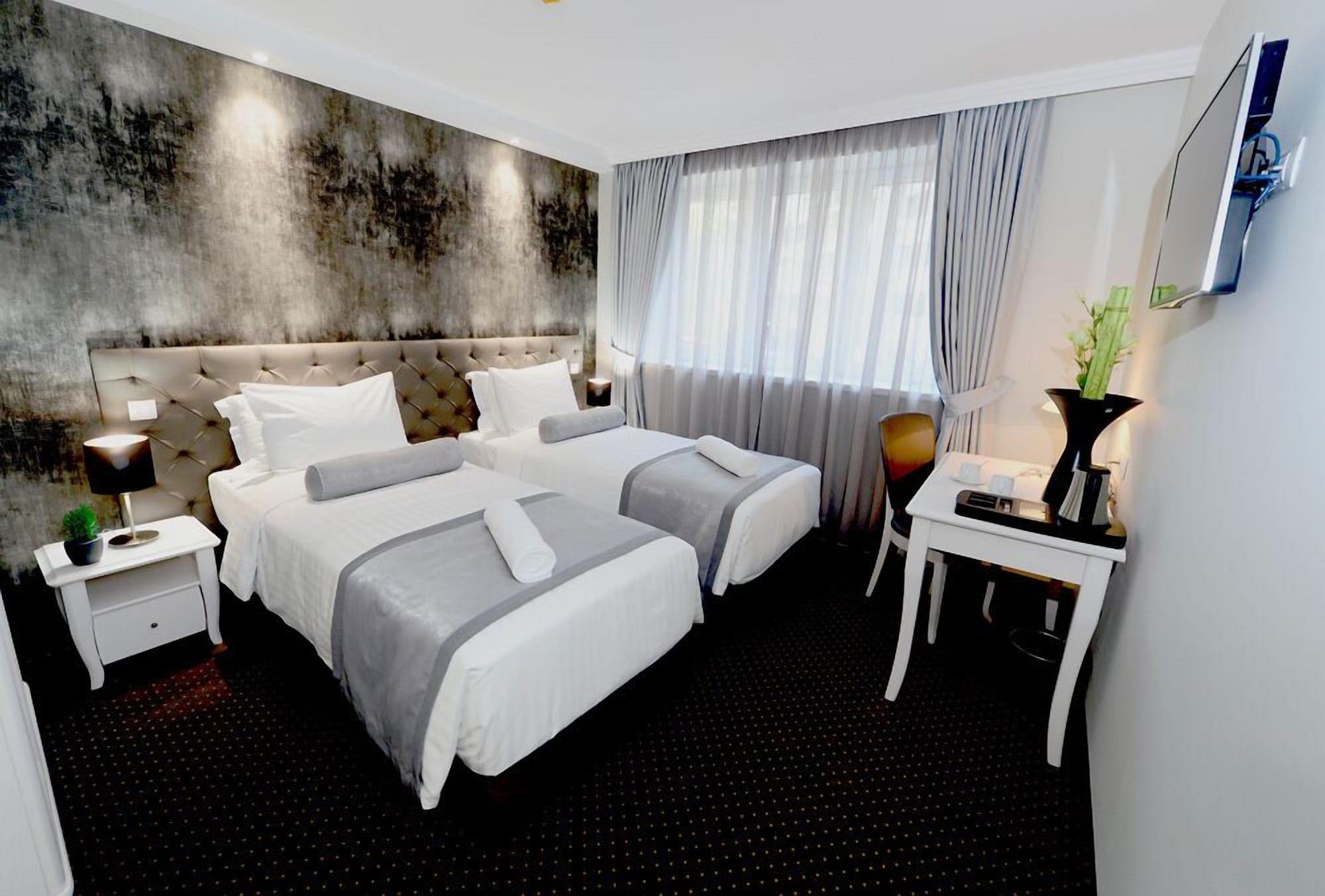 Alexandar Square Boutique Hotel Skopje Luaran gambar