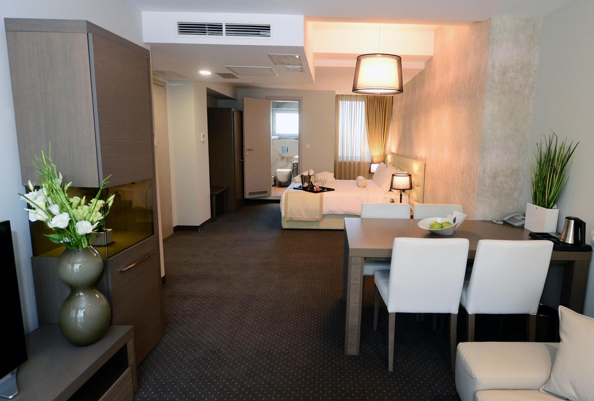 Alexandar Square Boutique Hotel Skopje Bilik gambar