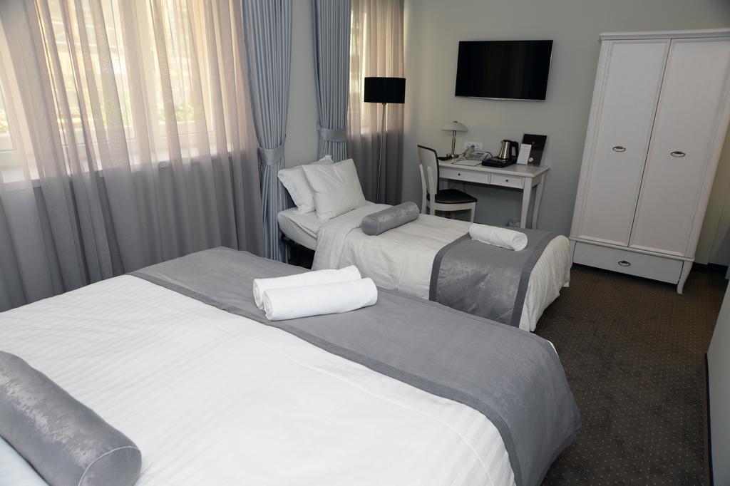 Alexandar Square Boutique Hotel Skopje Luaran gambar